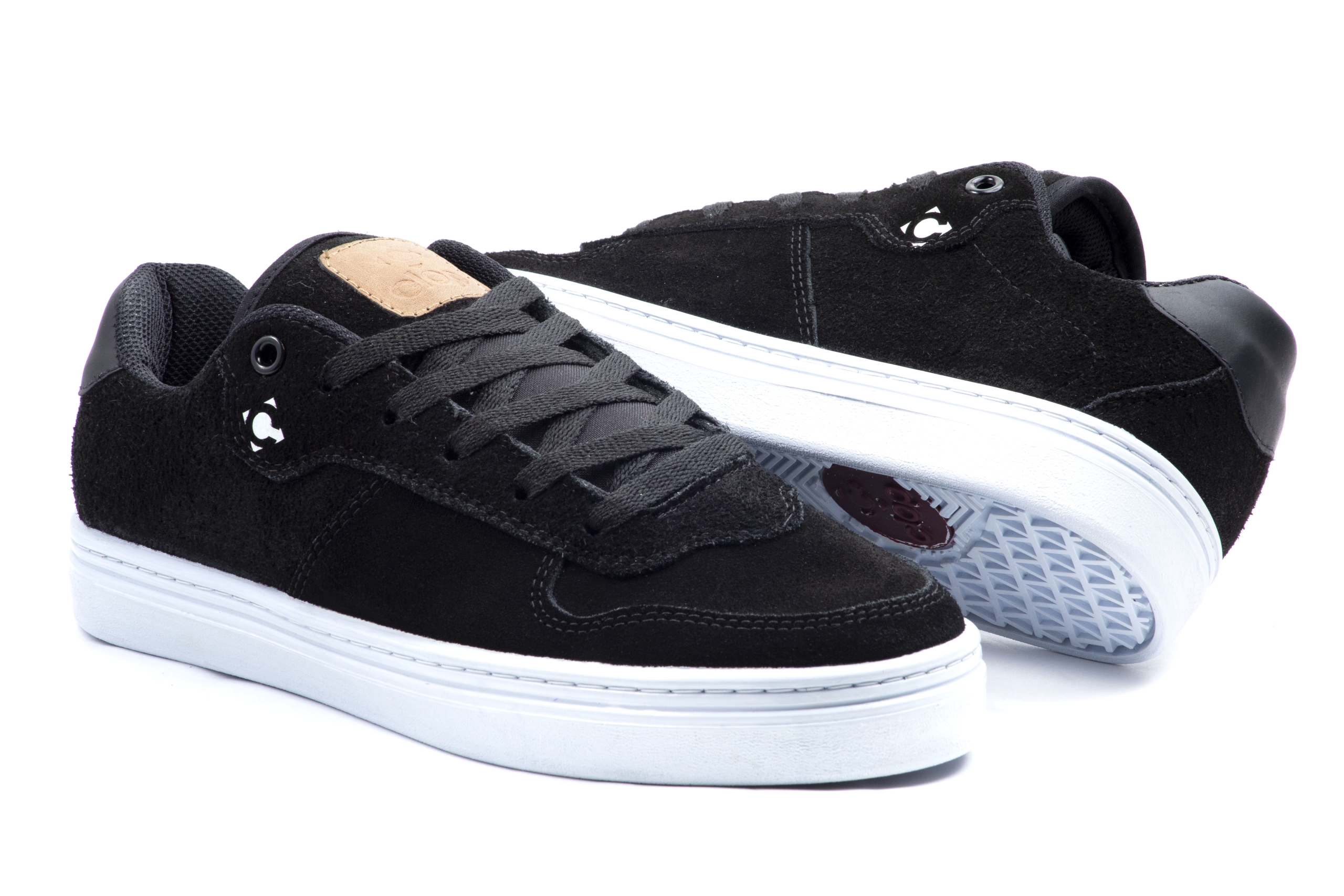 Bclop Clop Data Black White – La tienda Skate mas grande de Colombia